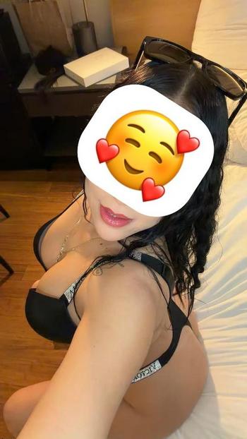 your sexy girls, 25  female escort, Salem