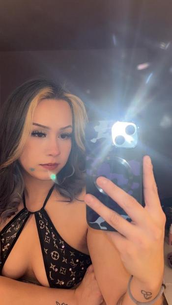 Bambi, 23  female escort, Salem